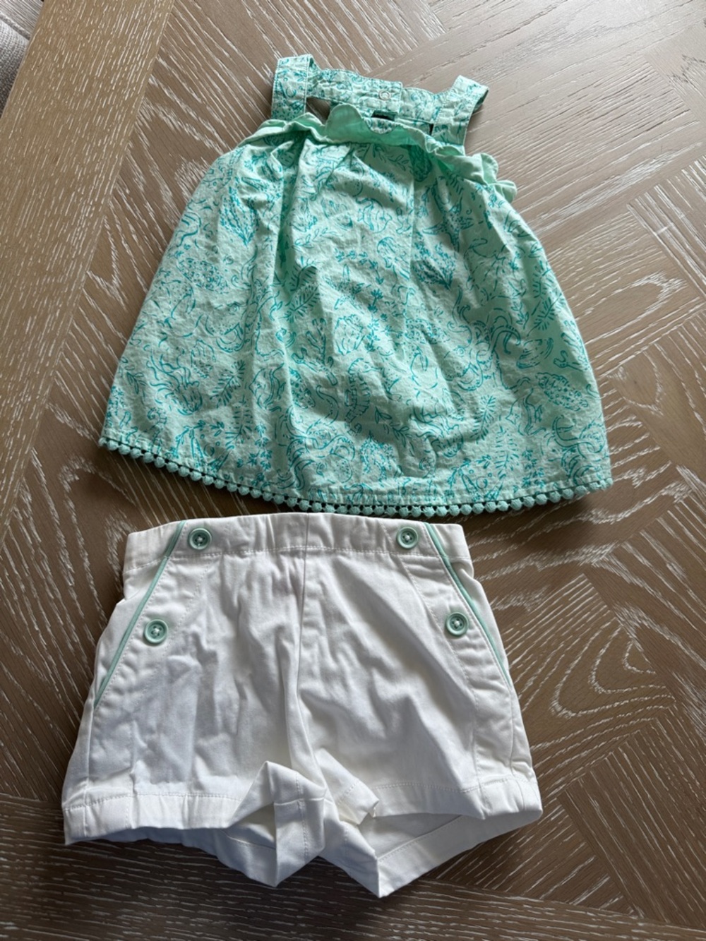 Tommy Bahama Girls Mint Floral top and White Shorts Set